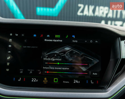 Чорний Фольксваген Туарег, об'ємом двигуна 2.99 л та пробігом 22 тис. км за 85500 $, фото 45 на Automoto.ua