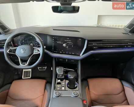 Черный Фольксваген Туарег, объемом двигателя 2.97 л и пробегом 1 тыс. км за 83900 $, фото 11 на Automoto.ua