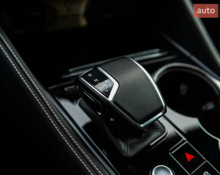 Черный Фольксваген Туарег, объемом двигателя 2.99 л и пробегом 27 тыс. км за 85500 $, фото 23 на Automoto.ua