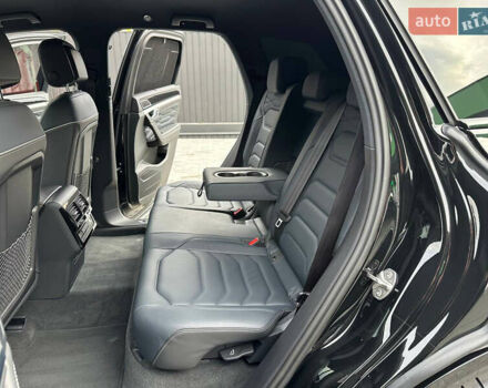 Черный Фольксваген Туарег, объемом двигателя 2.99 л и пробегом 18 тыс. км за 82999 $, фото 24 на Automoto.ua