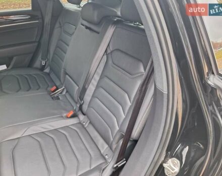 Черный Фольксваген Туарег, объемом двигателя 2.97 л и пробегом 101 тыс. км за 63900 $, фото 11 на Automoto.ua