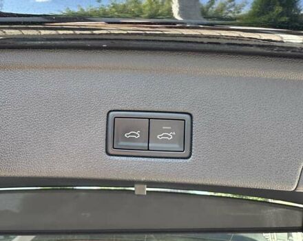 Чорний Фольксваген Туарег, об'ємом двигуна 3 л та пробігом 207 тис. км за 67500 $, фото 16 на Automoto.ua