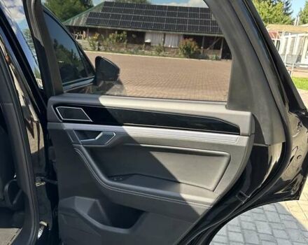 Чорний Фольксваген Туарег, об'ємом двигуна 3 л та пробігом 207 тис. км за 67500 $, фото 19 на Automoto.ua