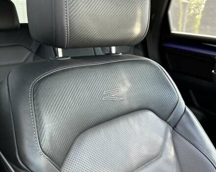 Чорний Фольксваген Туарег, об'ємом двигуна 3 л та пробігом 207 тис. км за 67500 $, фото 26 на Automoto.ua