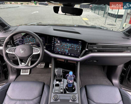 Черный Фольксваген Туарег, объемом двигателя 2.99 л и пробегом 18 тыс. км за 82999 $, фото 43 на Automoto.ua