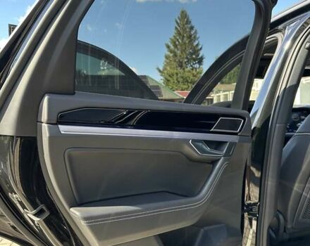 Чорний Фольксваген Туарег, об'ємом двигуна 3 л та пробігом 207 тис. км за 67500 $, фото 13 на Automoto.ua