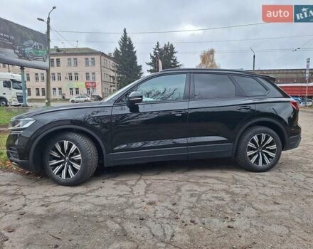 Черный Фольксваген Туарег, объемом двигателя 2.97 л и пробегом 101 тыс. км за 63900 $, фото 17 на Automoto.ua