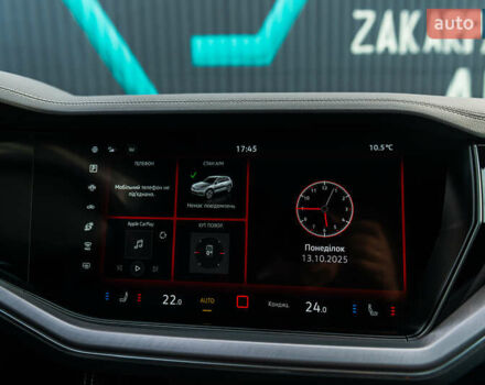 Черный Фольксваген Туарег, объемом двигателя 2.99 л и пробегом 27 тыс. км за 85500 $, фото 42 на Automoto.ua