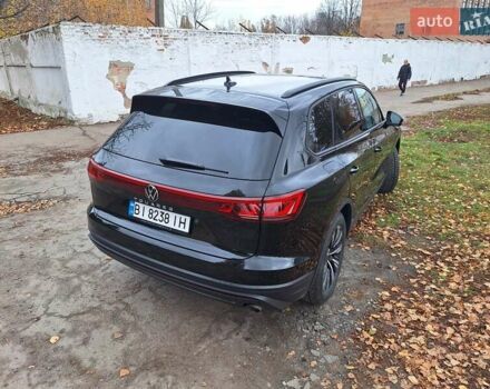 Черный Фольксваген Туарег, объемом двигателя 2.97 л и пробегом 101 тыс. км за 63900 $, фото 23 на Automoto.ua