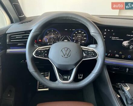 Черный Фольксваген Туарег, объемом двигателя 2.97 л и пробегом 1 тыс. км за 83900 $, фото 12 на Automoto.ua