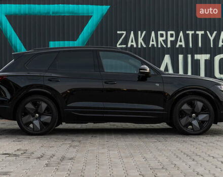 Черный Фольксваген Туарег, объемом двигателя 2.99 л и пробегом 27 тыс. км за 85500 $, фото 12 на Automoto.ua