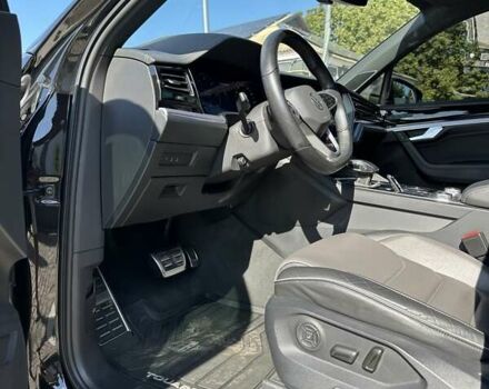 Чорний Фольксваген Туарег, об'ємом двигуна 3 л та пробігом 207 тис. км за 67500 $, фото 9 на Automoto.ua