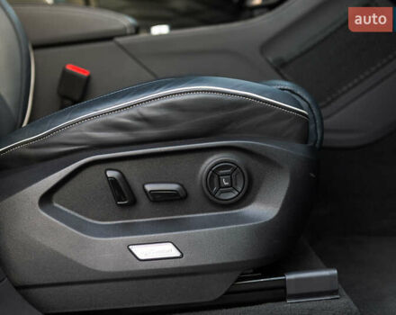 Черный Фольксваген Туарег, объемом двигателя 2.99 л и пробегом 27 тыс. км за 85500 $, фото 38 на Automoto.ua