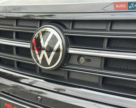 Черный Фольксваген Туарег, объемом двигателя 2.99 л и пробегом 18 тыс. км за 82999 $, фото 68 на Automoto.ua