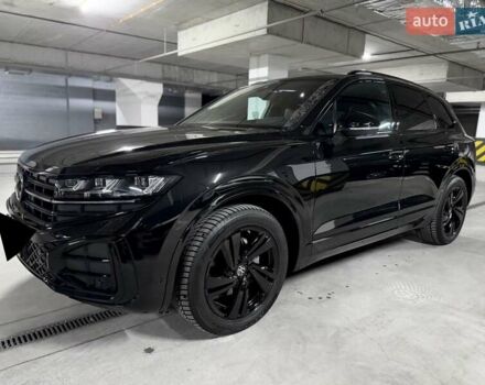 Черный Фольксваген Туарег, объемом двигателя 2.97 л и пробегом 2 тыс. км за 93000 $, фото 3 на Automoto.ua