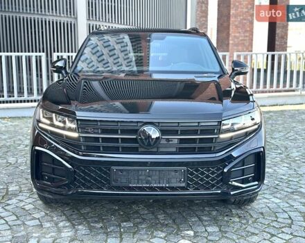 Черный Фольксваген Туарег, объемом двигателя 2.97 л и пробегом 4 тыс. км за 92900 $, фото 3 на Automoto.ua