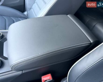 Черный Фольксваген Туарег, объемом двигателя 2.97 л и пробегом 4 тыс. км за 92900 $, фото 27 на Automoto.ua