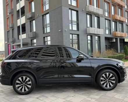 Чорний Фольксваген Туарег, об'ємом двигуна 3 л та пробігом 16 тис. км за 65999 $, фото 6 на Automoto.ua