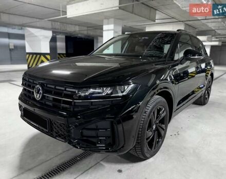 Черный Фольксваген Туарег, объемом двигателя 2.97 л и пробегом 2 тыс. км за 93000 $, фото 1 на Automoto.ua