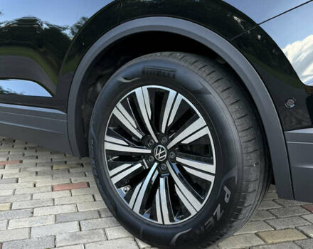 Чорний Фольксваген Туарег, об'ємом двигуна 2.97 л та пробігом 1 тис. км за 75000 $, фото 14 на Automoto.ua