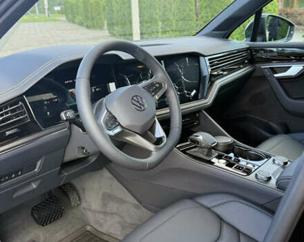 Чорний Фольксваген Туарег, об'ємом двигуна 2.97 л та пробігом 1 тис. км за 75000 $, фото 51 на Automoto.ua