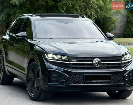 Черный Фольксваген Туарег, объемом двигателя 3 л и пробегом 4 тыс. км за 89950 $, фото 124 на Automoto.ua