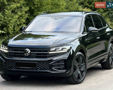 Черный Фольксваген Туарег, объемом двигателя 3 л и пробегом 4 тыс. км за 89950 $, фото 125 на Automoto.ua