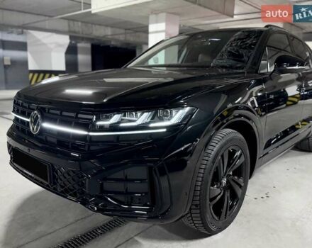 Черный Фольксваген Туарег, объемом двигателя 2.97 л и пробегом 2 тыс. км за 93000 $, фото 23 на Automoto.ua
