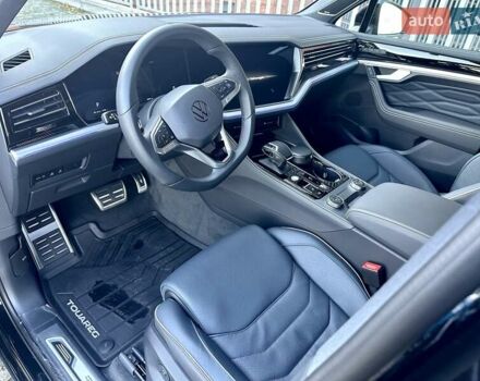 Черный Фольксваген Туарег, объемом двигателя 2.97 л и пробегом 4 тыс. км за 92900 $, фото 50 на Automoto.ua