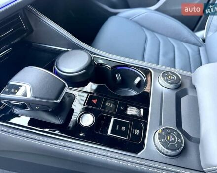 Черный Фольксваген Туарег, объемом двигателя 2.97 л и пробегом 4 тыс. км за 92900 $, фото 28 на Automoto.ua