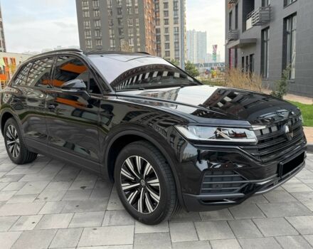 Чорний Фольксваген Туарег, об'ємом двигуна 3 л та пробігом 16 тис. км за 65999 $, фото 5 на Automoto.ua