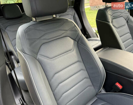 Черный Фольксваген Туарег, объемом двигателя 3 л и пробегом 4 тыс. км за 89950 $, фото 87 на Automoto.ua