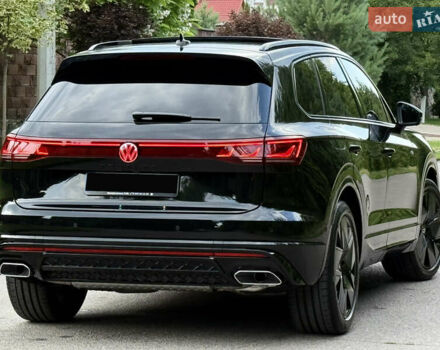Черный Фольксваген Туарег, объемом двигателя 3 л и пробегом 4 тыс. км за 89950 $, фото 116 на Automoto.ua