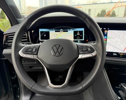 Чорний Фольксваген Туарег, об'ємом двигуна 3 л та пробігом 16 тис. км за 65999 $, фото 21 на Automoto.ua