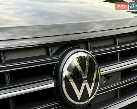 Черный Фольксваген Туарег, объемом двигателя 3 л и пробегом 4 тыс. км за 89950 $, фото 8 на Automoto.ua