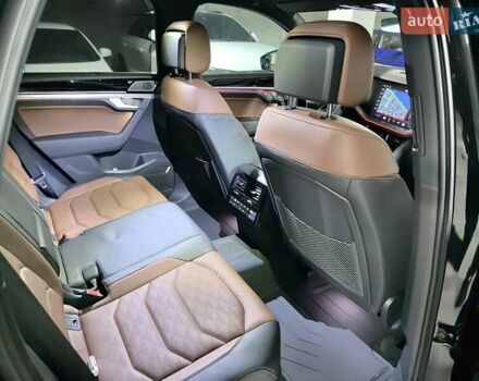 Черный Фольксваген Туарег, объемом двигателя 2.97 л и пробегом 2 тыс. км за 93000 $, фото 36 на Automoto.ua