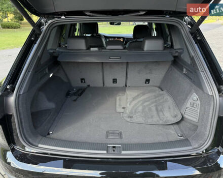 Чорний Фольксваген Туарег, об'ємом двигуна 2.97 л та пробігом 1 тис. км за 75000 $, фото 37 на Automoto.ua