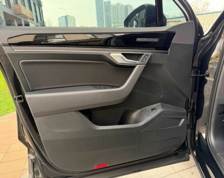 Чорний Фольксваген Туарег, об'ємом двигуна 3 л та пробігом 16 тис. км за 65999 $, фото 12 на Automoto.ua