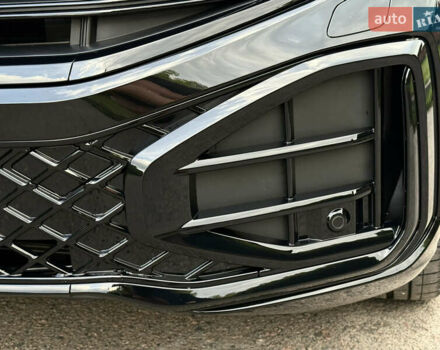 Черный Фольксваген Туарег, объемом двигателя 3 л и пробегом 4 тыс. км за 89950 $, фото 10 на Automoto.ua