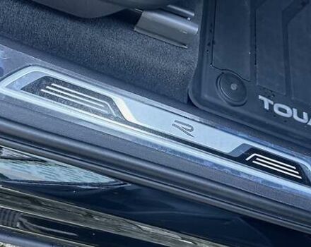 Черный Фольксваген Туарег, объемом двигателя 2.97 л и пробегом 4 тыс. км за 92900 $, фото 33 на Automoto.ua