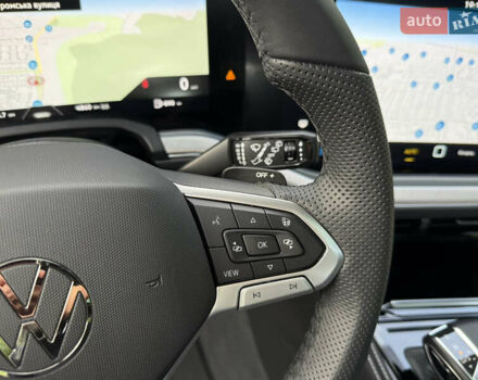 Черный Фольксваген Туарег, объемом двигателя 3 л и пробегом 4 тыс. км за 89950 $, фото 48 на Automoto.ua