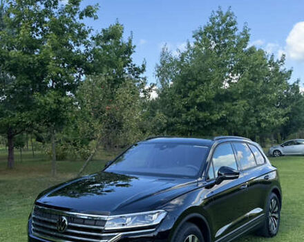 Чорний Фольксваген Туарег, об'ємом двигуна 2.97 л та пробігом 1 тис. км за 75000 $, фото 60 на Automoto.ua