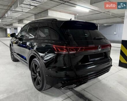 Черный Фольксваген Туарег, объемом двигателя 2.97 л и пробегом 2 тыс. км за 93000 $, фото 8 на Automoto.ua