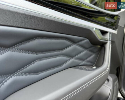 Черный Фольксваген Туарег, объемом двигателя 3 л и пробегом 4 тыс. км за 89950 $, фото 41 на Automoto.ua