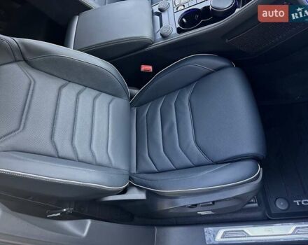 Черный Фольксваген Туарег, объемом двигателя 2.97 л и пробегом 4 тыс. км за 92900 $, фото 32 на Automoto.ua