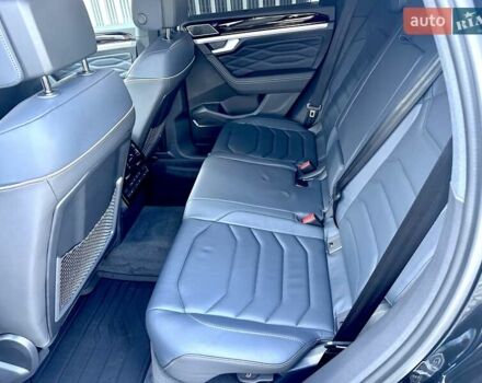 Черный Фольксваген Туарег, объемом двигателя 2.97 л и пробегом 4 тыс. км за 92900 $, фото 42 на Automoto.ua