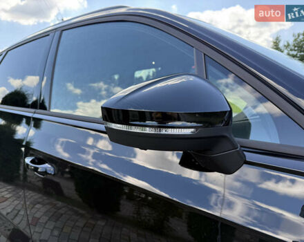 Чорний Фольксваген Туарег, об'ємом двигуна 2.97 л та пробігом 1 тис. км за 75000 $, фото 17 на Automoto.ua