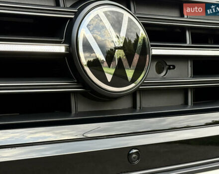 Черный Фольксваген Туарег, объемом двигателя 3 л и пробегом 4 тыс. км за 89950 $, фото 7 на Automoto.ua