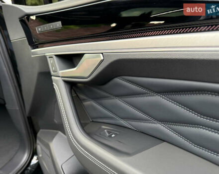 Черный Фольксваген Туарег, объемом двигателя 3 л и пробегом 4 тыс. км за 89950 $, фото 78 на Automoto.ua