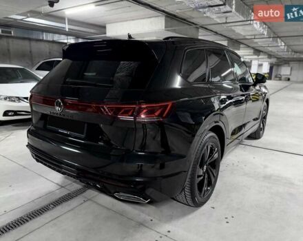 Черный Фольксваген Туарег, объемом двигателя 2.97 л и пробегом 2 тыс. км за 93000 $, фото 12 на Automoto.ua